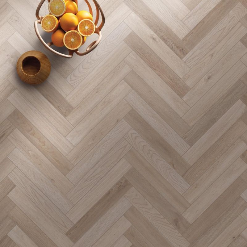 Gạch 15x60 vân gỗ được lát theo kiểu xương cá