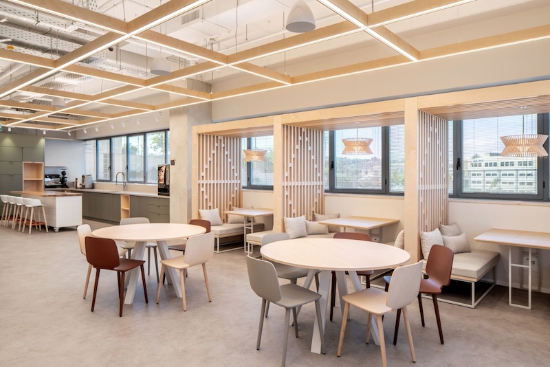 Gạch lát nền cho quán cafe phong cách Nhật Bản