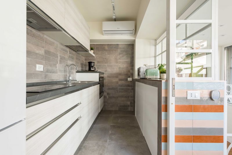 Các loại gạch ốp tường bếp 30x60 đều có khả năng chịu nhiệt tốt