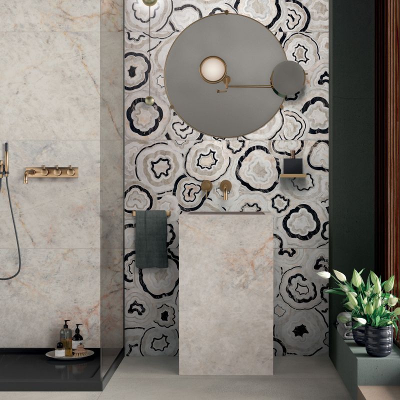 Gạch vân đá Carrara marble ở tường phòng tắm
