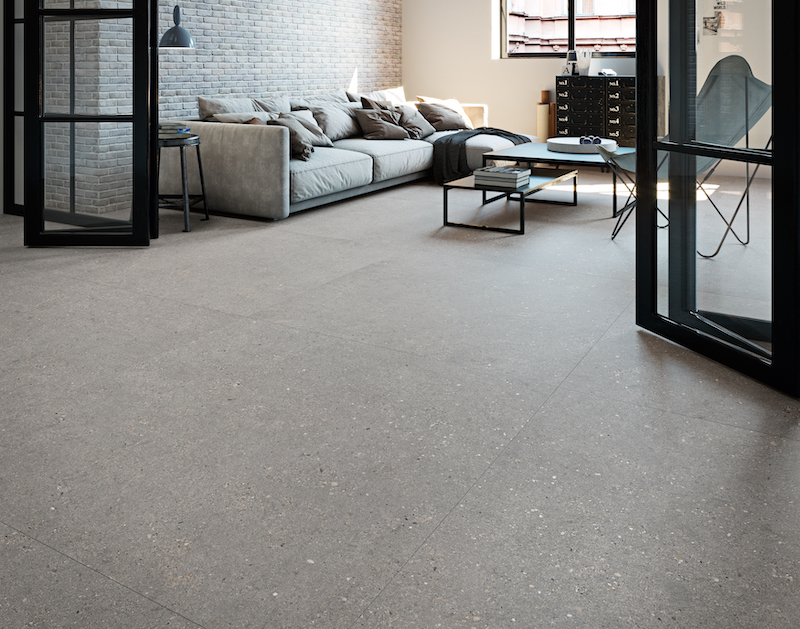 Gạch lát nền đá mài Terrazzo màu xám ở phòng khách