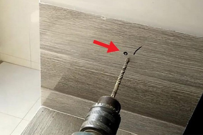 Đánh dấu vị trí khoan (Nguồn: Sưu tầm)