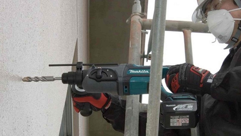 Mẹo khoan gạch ốp tường không bị bụi (Nguồn: Sưu tầm)