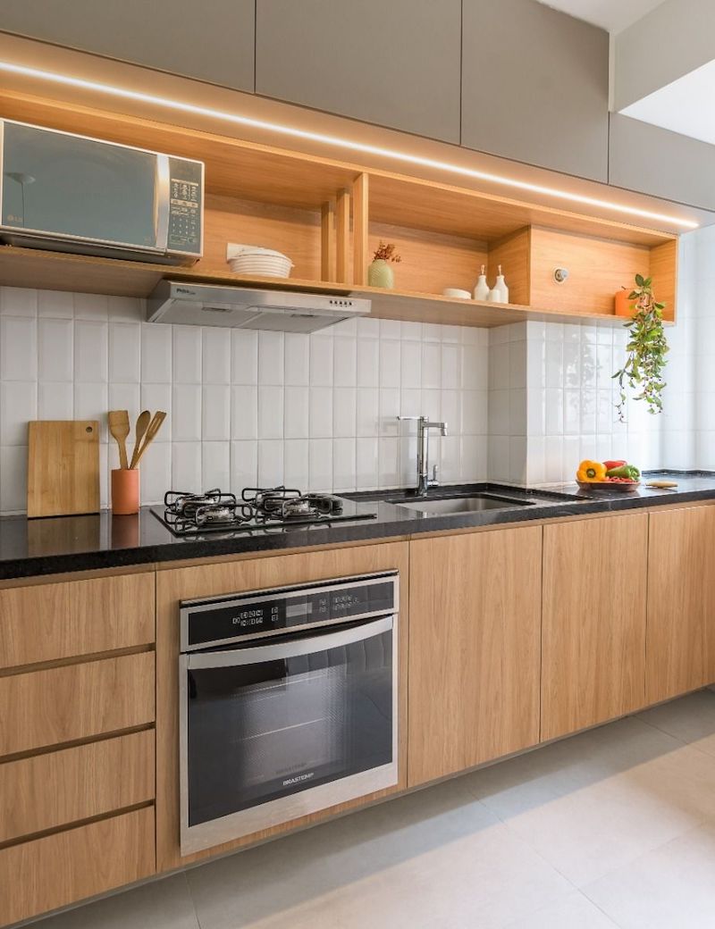 Gạch thẻ trắng sẽ làm nổi bật vẻ đẹp sang trọng cho nhà bếp (Nguồn: Sưu tầm)