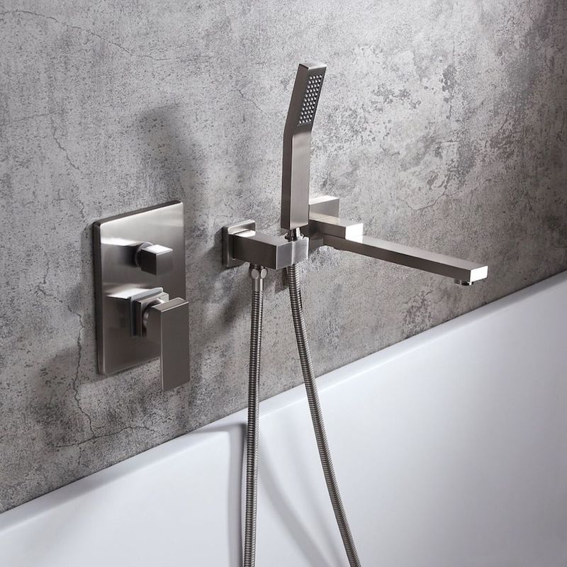 Vòi xả bồn tắm gắn tường có thể điều chỉnh nhiệt độ (Nguồn: Sưu tầm)