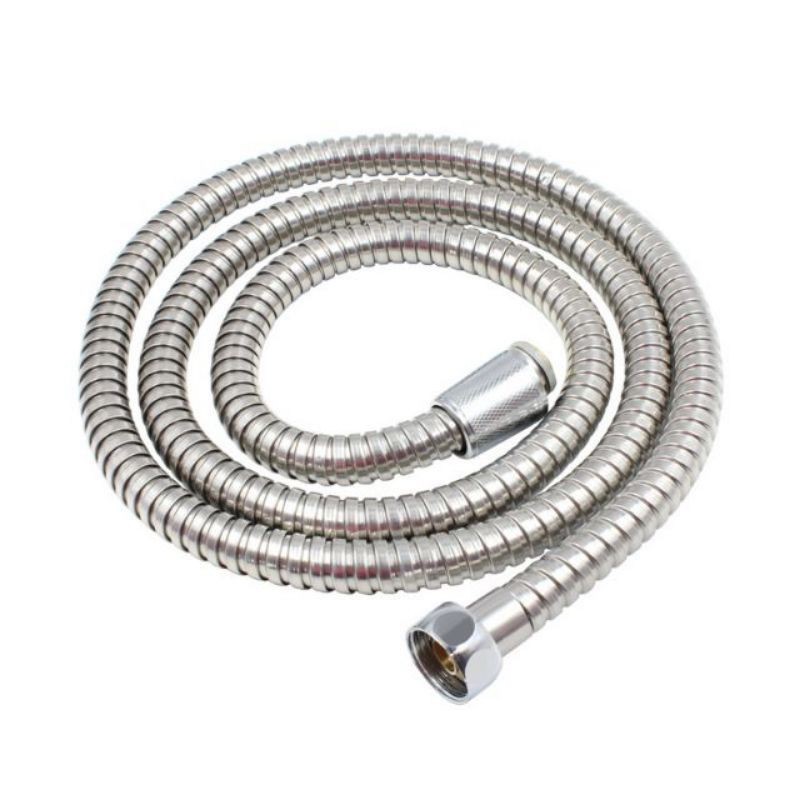 Ống dẫn nước cần được nối vào đầu vòi xịt và hệ thống cấp nước (Nguồn: Sưu tầm)